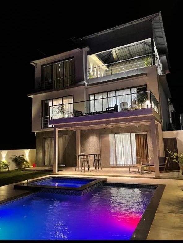 Earth Heaven Villa Mahabaleshwar Exterior photo